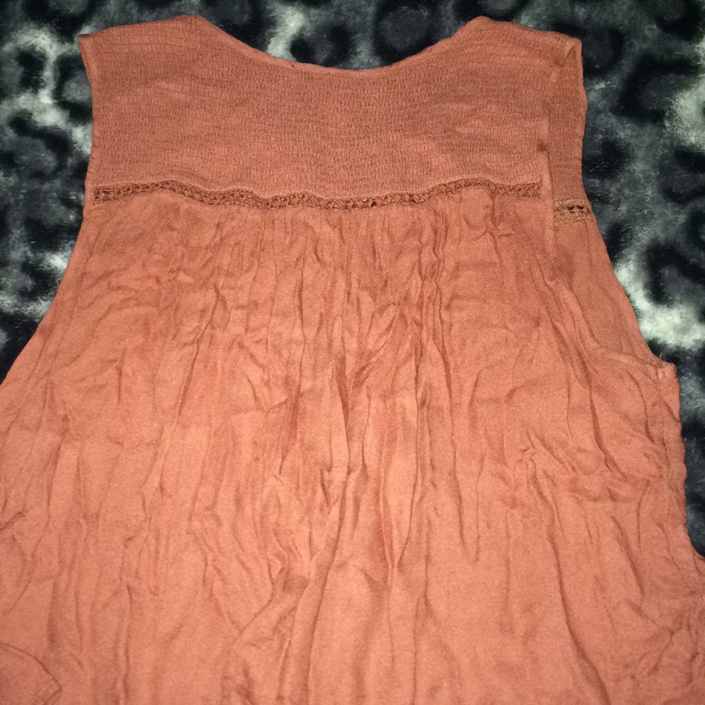 Top - Picture 2 of 2